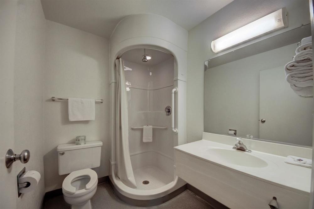 Avera Suites موسكوجي المظهر الخارجي الصورة