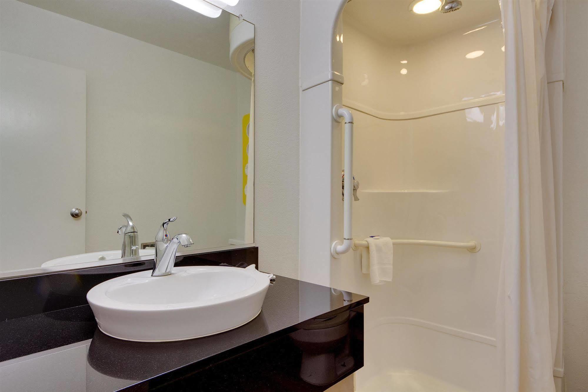 Avera Suites موسكوجي المظهر الخارجي الصورة