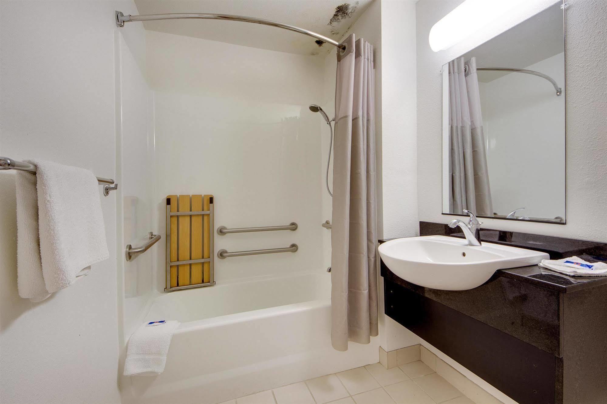 Avera Suites موسكوجي المظهر الخارجي الصورة
